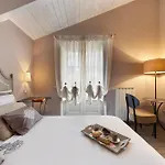 - Palazzo Mary Apartment *
