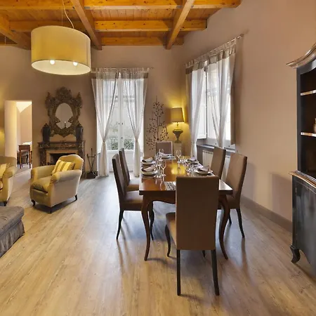 - Palazzo Mary *