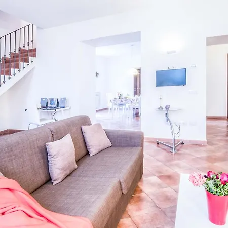 - Palazzo Mary Apartment *