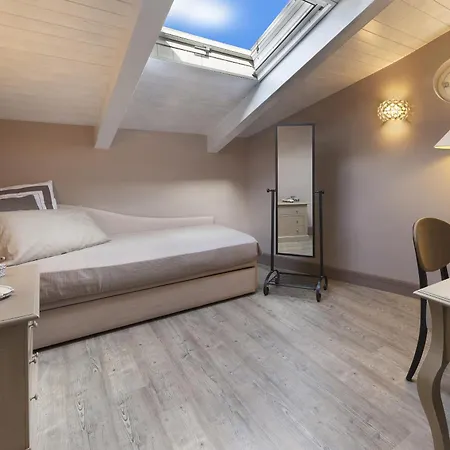 - Palazzo Mary Apartment *