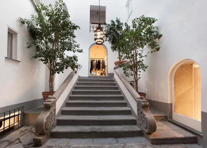 - Palazzo Mary Сорренто