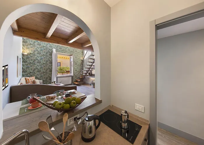 - Palazzo Mary Сорренто